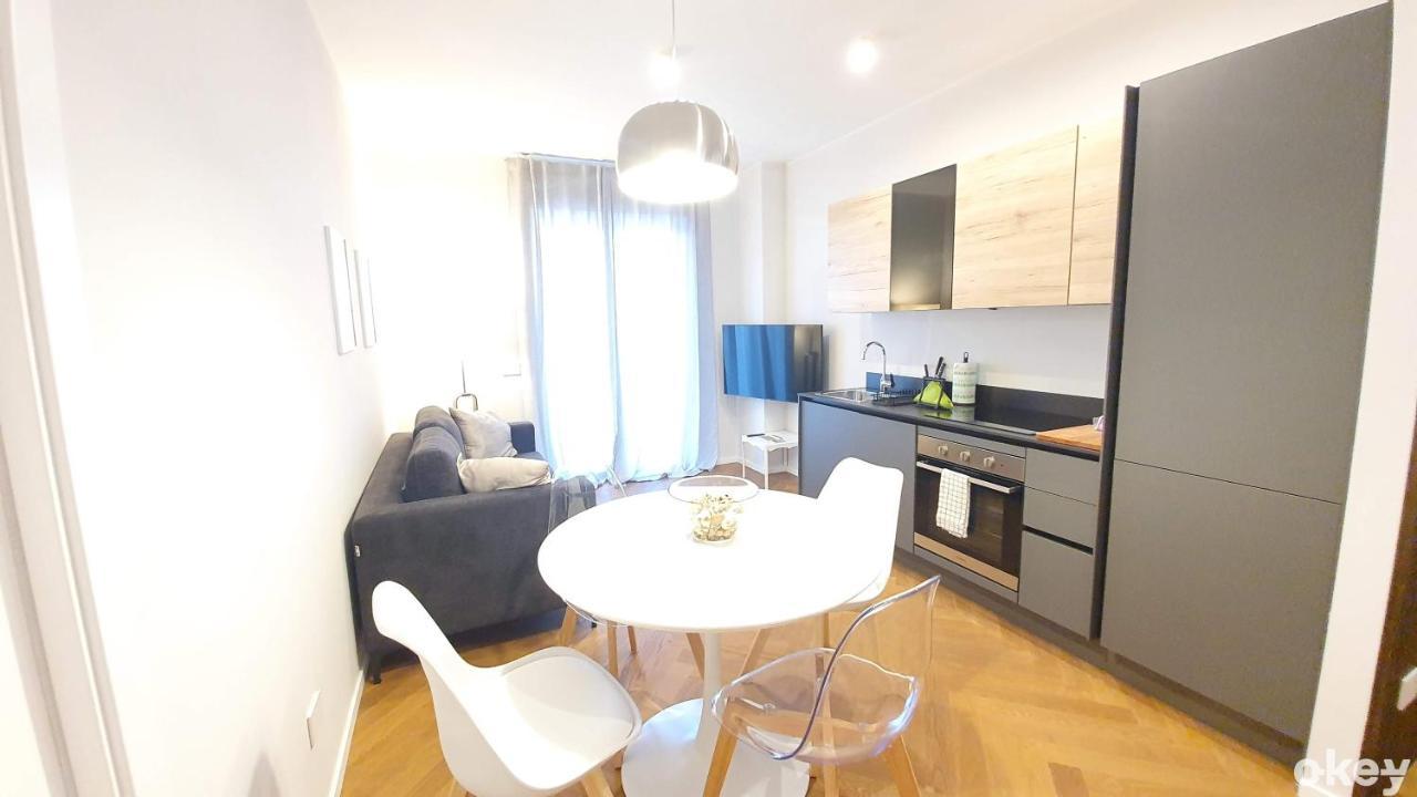 Seven Seas Luxury Apartments - Bari San Girolamo Exteriör bild