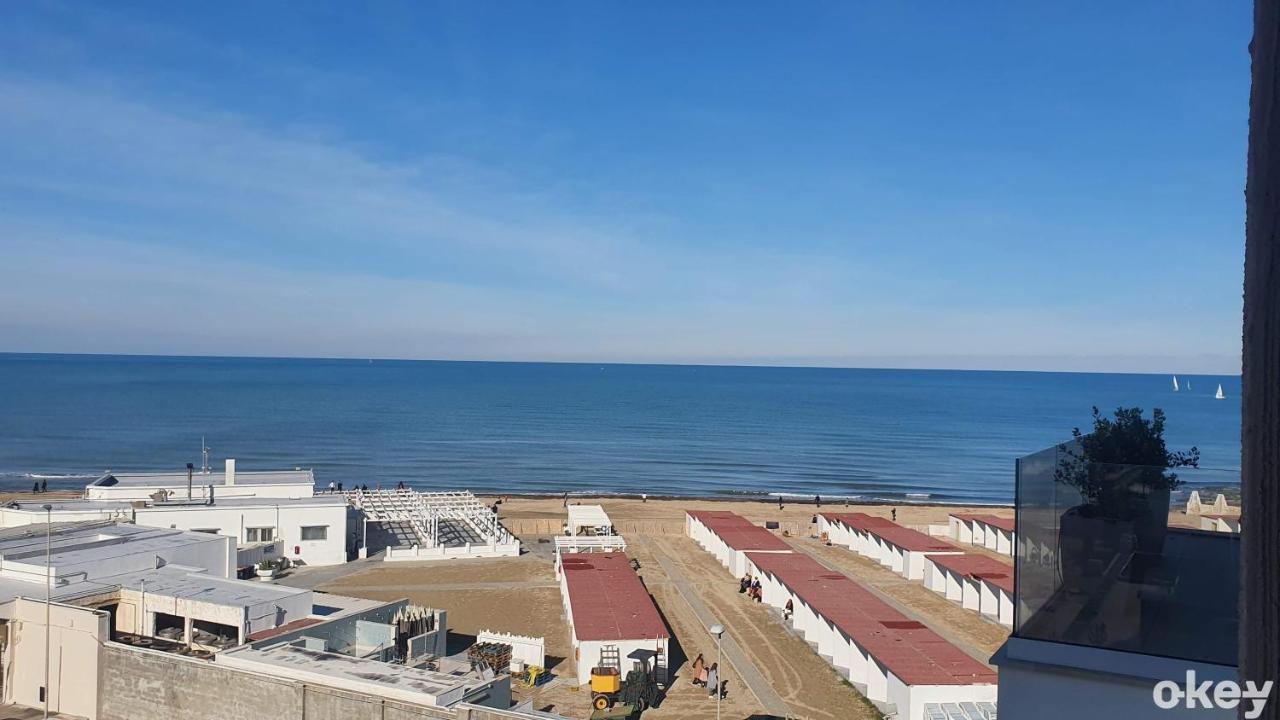 Seven Seas Luxury Apartments - Bari San Girolamo Exteriör bild