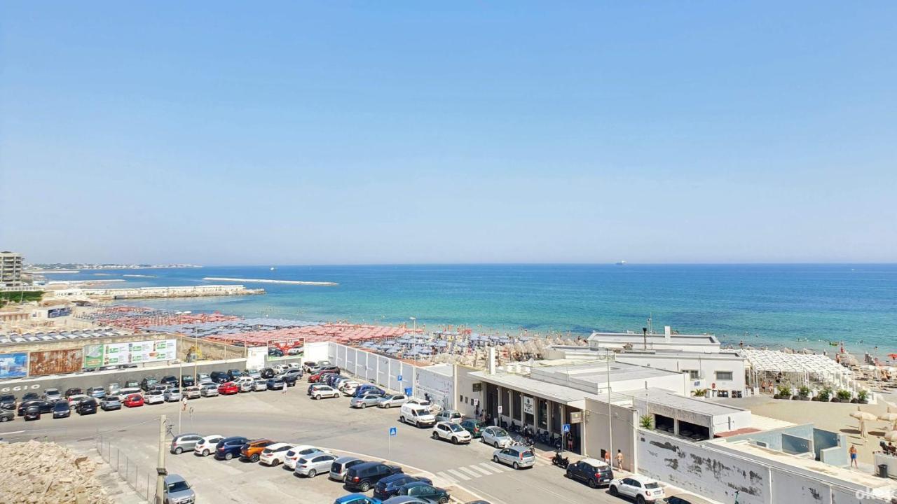 Seven Seas Luxury Apartments - Bari San Girolamo Exteriör bild