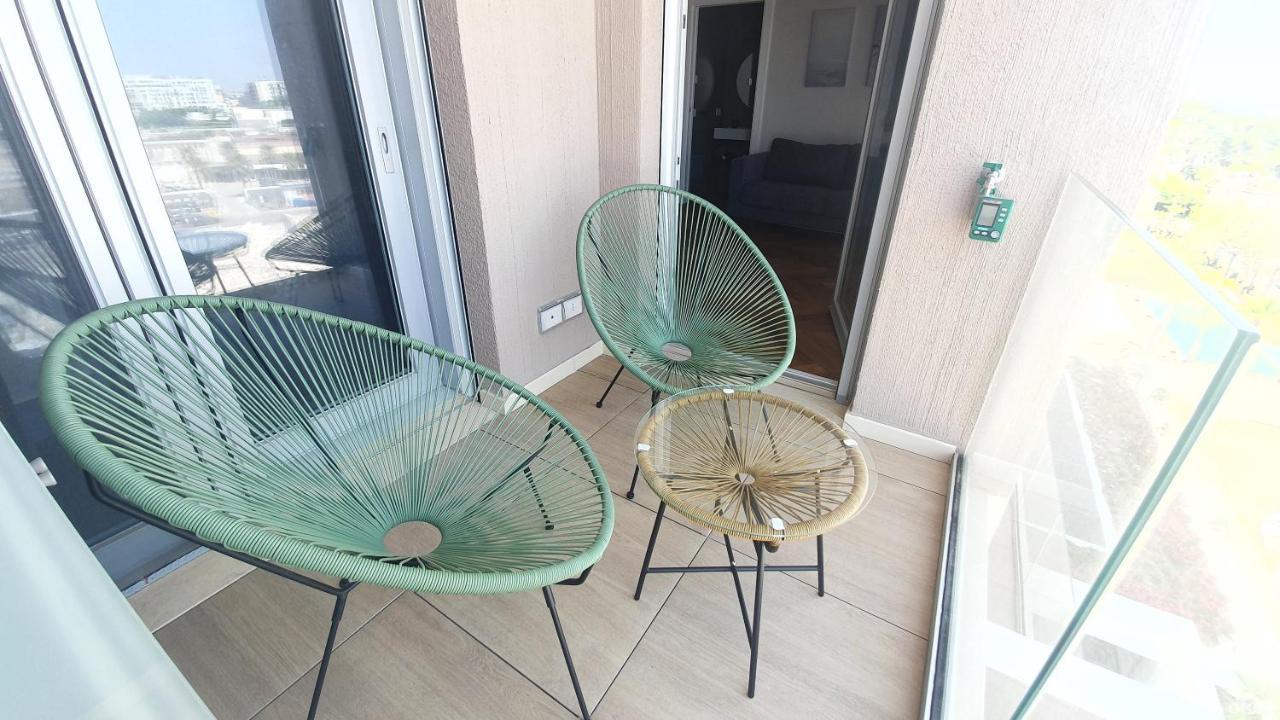 Seven Seas Luxury Apartments - Bari San Girolamo Exteriör bild